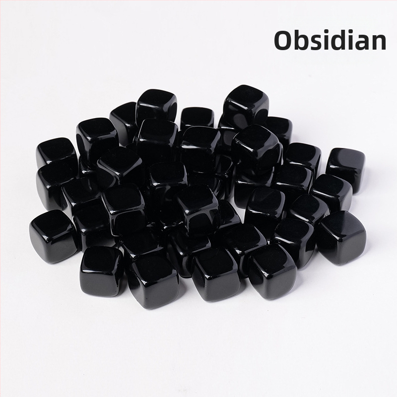 Naturaalne kristall, originaalkivi, 13 mm, ruudukujuline, värviline, kristall, poolvääriskivi, kristallist demagnetiseeritud kivi, kalapaagi dekoratiivsed kaunistused