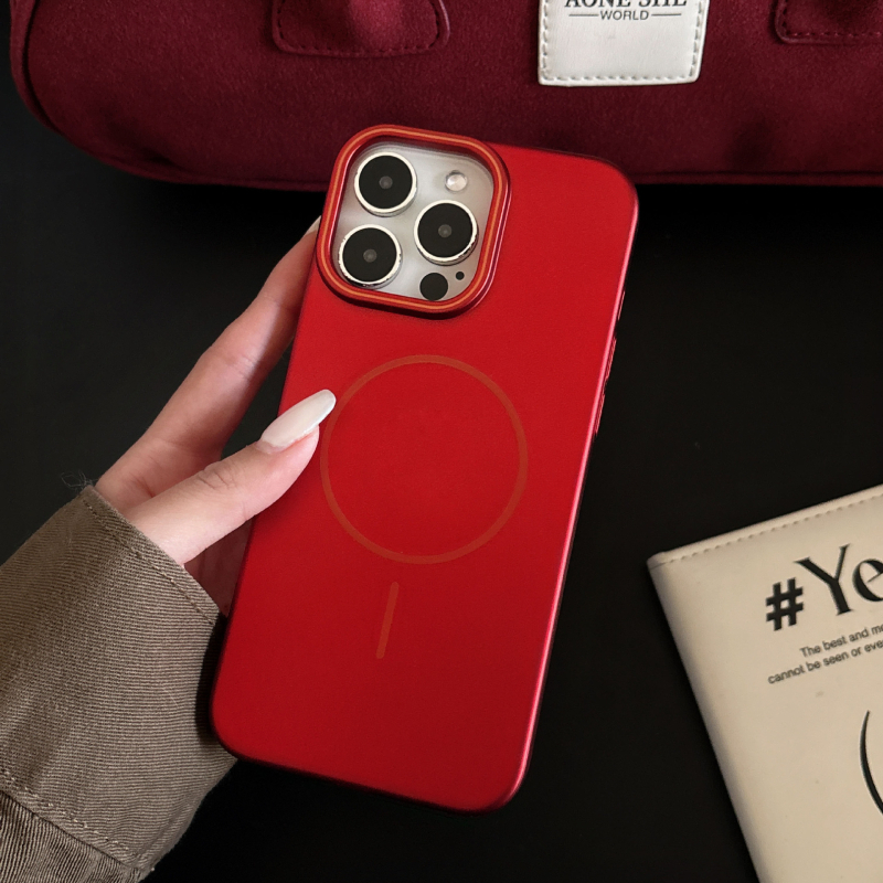 Мек и ултратънък калъф за телефон, подходящ за iPhone 17, магнитно затягане за Apple 15, матов фин кръгъл калъф за Promsx 16, нов