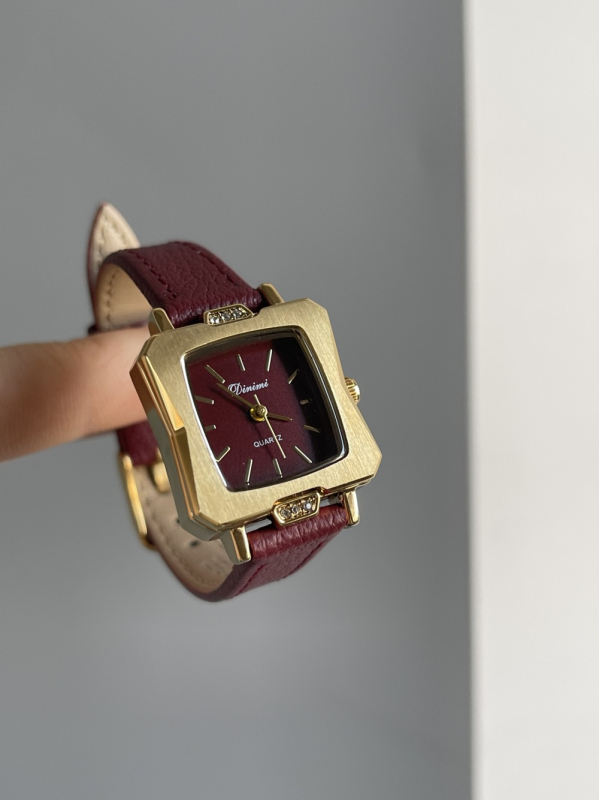 Dinimi Niche Antique Ancora punane käekell naistele 2025. aasta uus saabumine kerge luksuslik vintage päris vööga naiste käekell