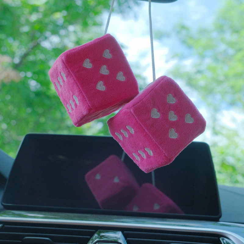 Spot Cross-Border Car Accessories ripats auto sisekujundus stiilne plush-täringutega ripats süda Amazon kuum mudel 2