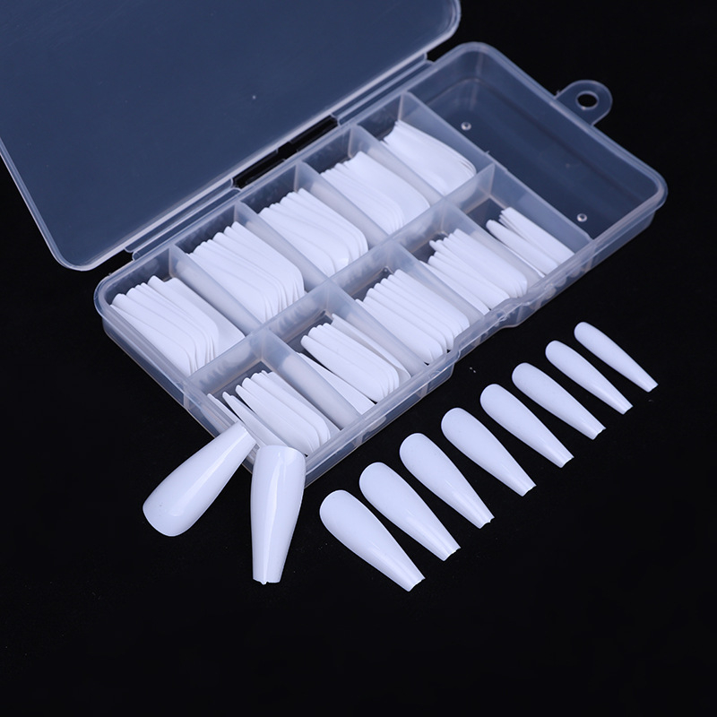 Punane ühevärviline balletisoomus 100 lk, karp pikk, punane, lilla, trapetsikujuline, kirstuga kunstküüned