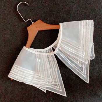 Saldās mežģīnes dekoratīva divslāņu elpojoša mākslīgā apkakle pavasara un vasaras vienkārša atmosfēriska vecuma samazināšanas apģērba sieviešu universāls šalle ārējais spārns