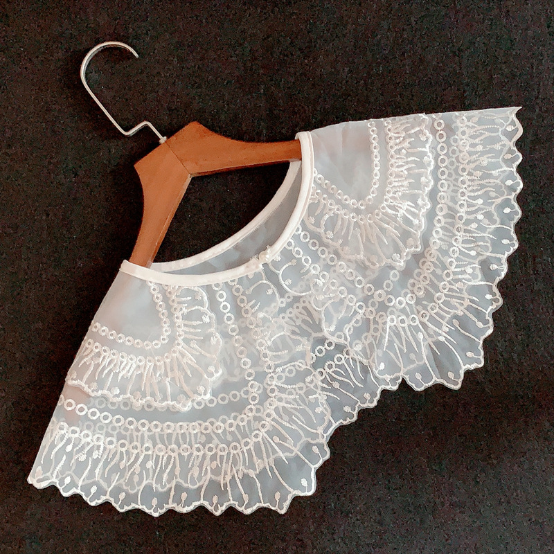 Saldās mežģīnes dekoratīva divslāņu elpojoša mākslīgā apkakle pavasara un vasaras vienkārša atmosfēriska vecuma samazināšanas apģērba sieviešu universāls šalle ārējais spārns