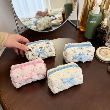 Tüdrukute südamekujulise lipsuga meigikott, naiste suure mahutavusega kaasaskantav tualett-tarvete kott, reisikott, tehase otsemüük