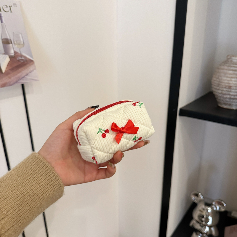 Tüdrukute südamekujulise lipsuga meigikott, naiste suure mahutavusega kaasaskantav tualett-tarvete kott, reisikott, tehase otsemüük