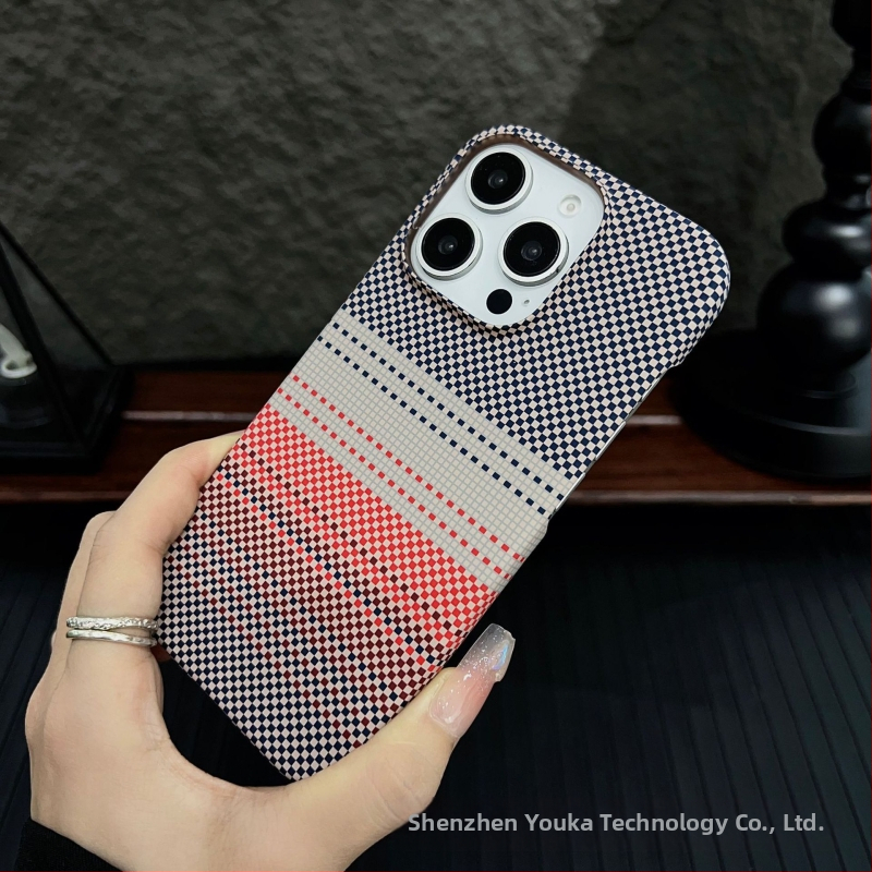 Poolpakk sobib Iphone17Promax mobiiltelefoni ümbrisele, süsinikkiust mustriga magnetiline Apple 16 üliõhuke kukkumisvastane ümbris