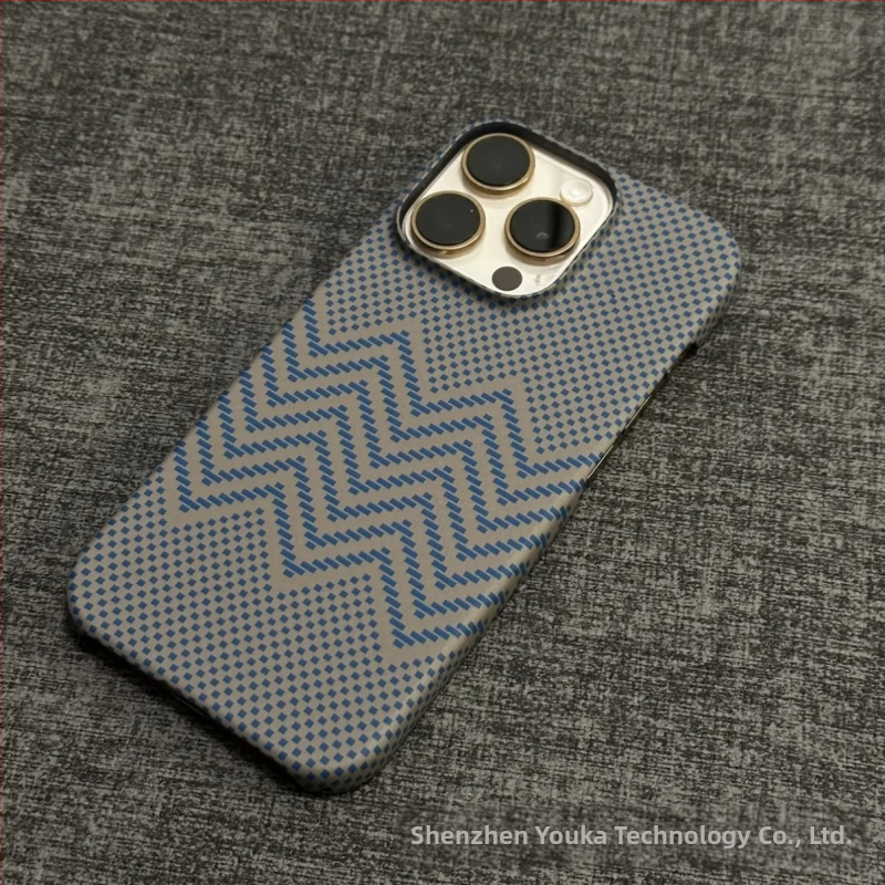 Poolpakk sobib Iphone17Promax mobiiltelefoni ümbrisele, süsinikkiust mustriga magnetiline Apple 16 üliõhuke kukkumisvastane ümbris