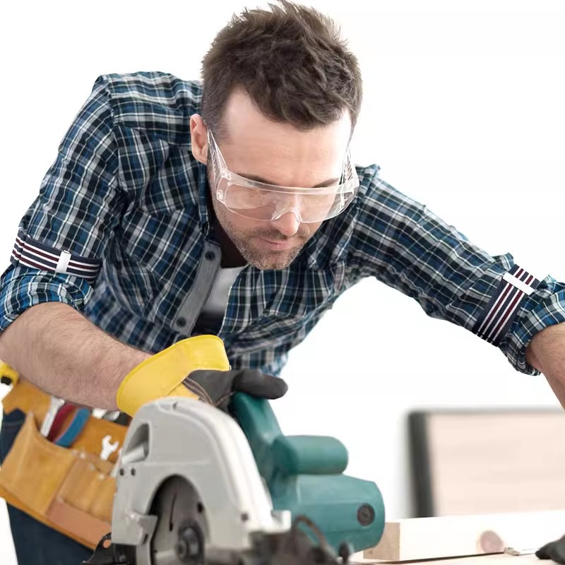 Suaugusiems skirti vyriški ir moteriški marškinių raiščiai, neslystantys dirželiai, universalūs rankogaliai, stilingi elastiniai raiščiai, europietiški ir amerikietiški rankovių žiedai, reguliuojami