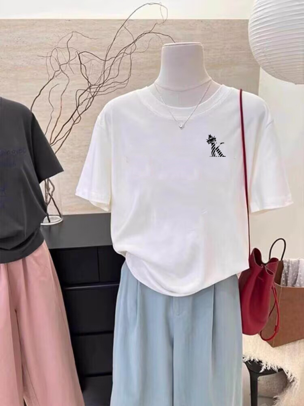 Suvine uus moodne T-särk vabaaja nišš, lühikeste varrukatega, naiste Korea stiilis keskmise pikkusega lahtine tudengitüdrukute alussärk