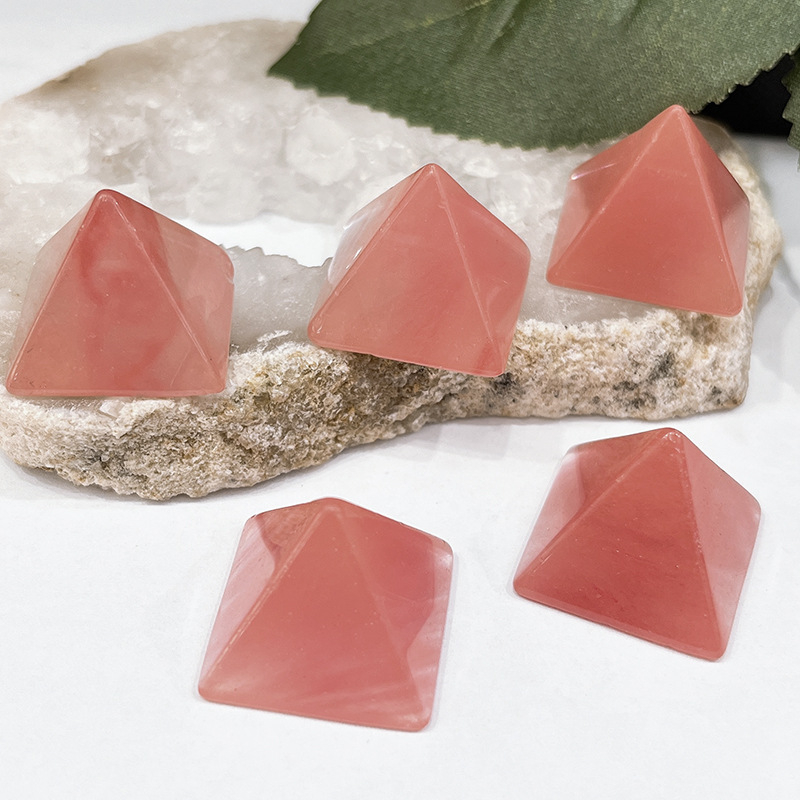 Piiriülesed looduslikud kristallpüramiidi 2cm kaunistused kodumööbli iga esiku kontori magamiskäsitöö hulgimüük