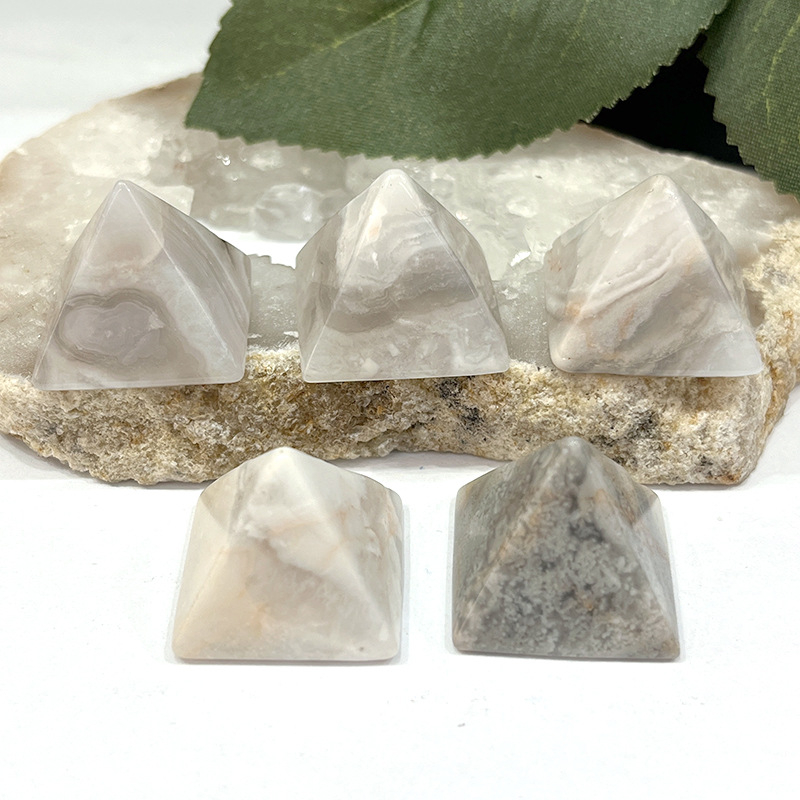 Piiriülesed looduslikud kristallpüramiidi 2cm kaunistused kodumööbli iga esiku kontori magamiskäsitöö hulgimüük