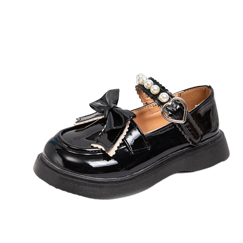 Tüdrukute väikesed nahast kingad 2025 kevad ja suvi uued laste mustad läikivad baleriinid tüdrukute printsessikingad Briti stiilis sportlikud kingad