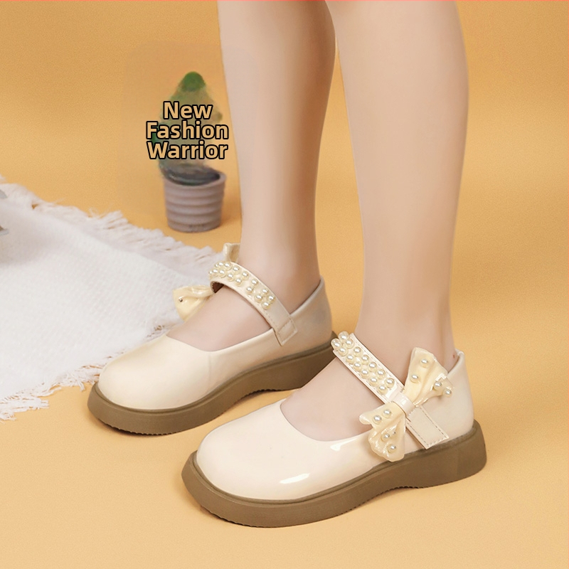 Tüdrukute väikesed nahast kingad 2025 kevad ja suvi uued laste mustad läikivad baleriinid tüdrukute printsessikingad Briti stiilis sportlikud kingad