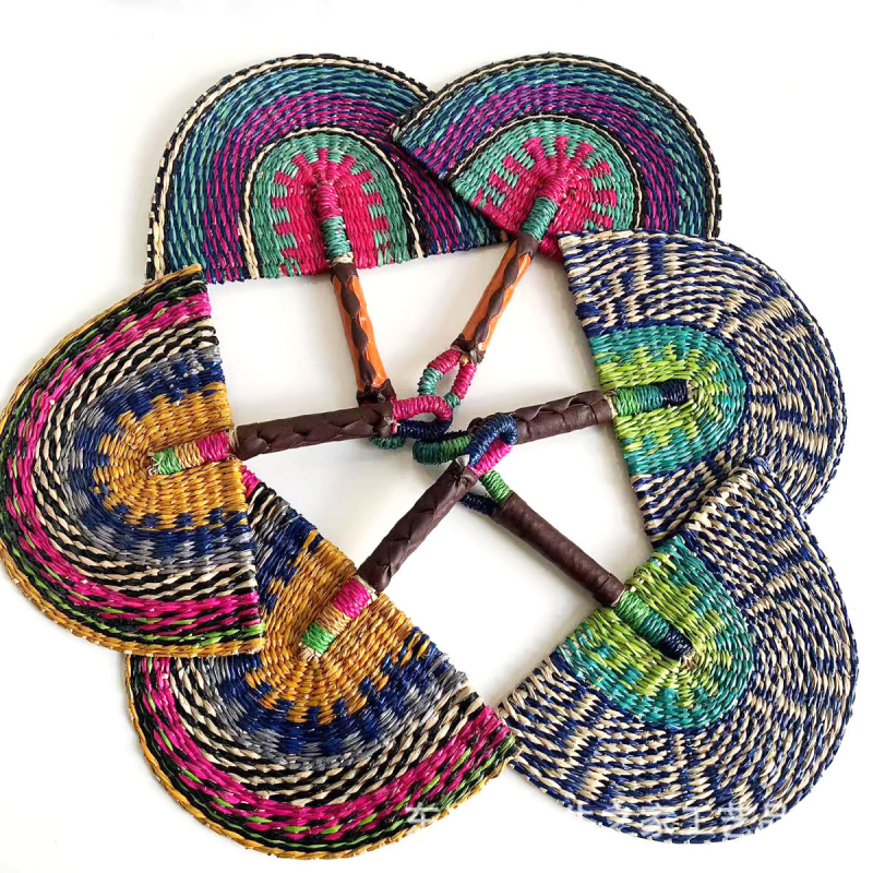 Vietnamist imporditud käsitsi kootud lehvik merevetikatest kootud lehvik igapäevane stiilis Aafrika elementidega seinakaunistus suvel