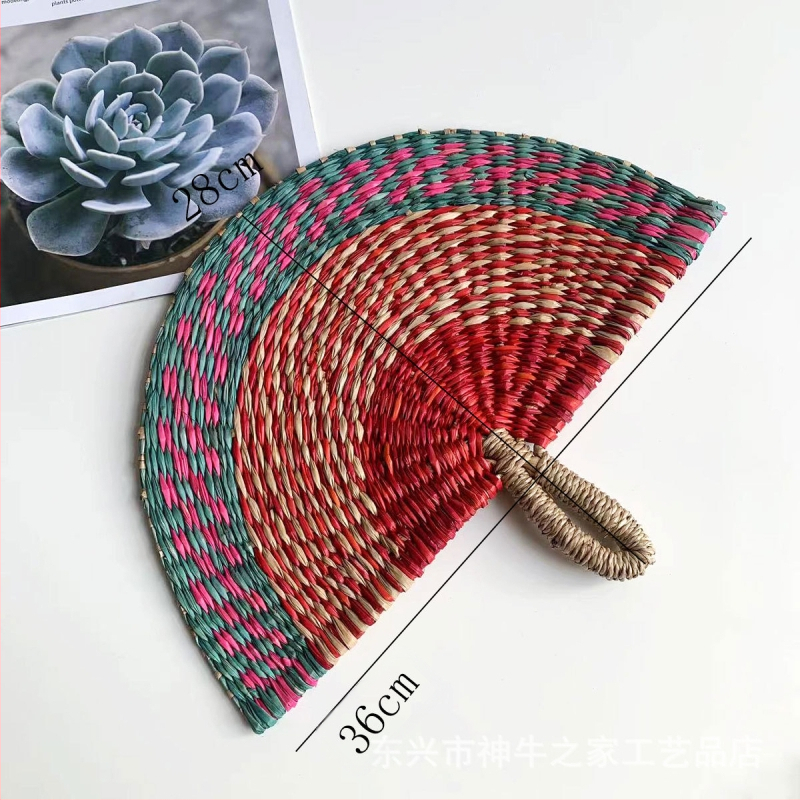 Vietnamist imporditud käsitsi kootud lehvik merevetikatest kootud lehvik igapäevane stiilis Aafrika elementidega seinakaunistus suvel