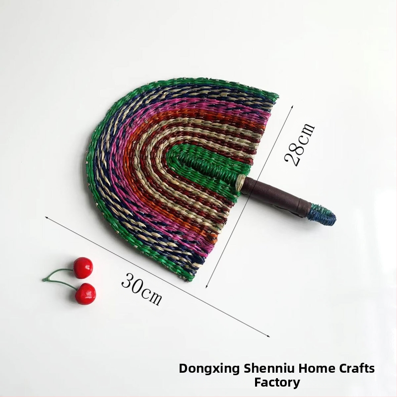 Vietnamist imporditud käsitsi kootud lehvik merevetikatest kootud lehvik igapäevane stiilis Aafrika elementidega seinakaunistus suvel