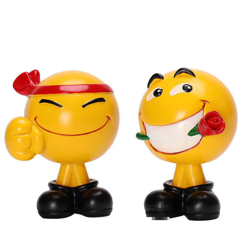 Loominguline Bobbleheadi väljenduspakk Armas koomiksiauto salong Auto isikupärastatud kaunistustarbed Internet Kuulsuste auto Liqi