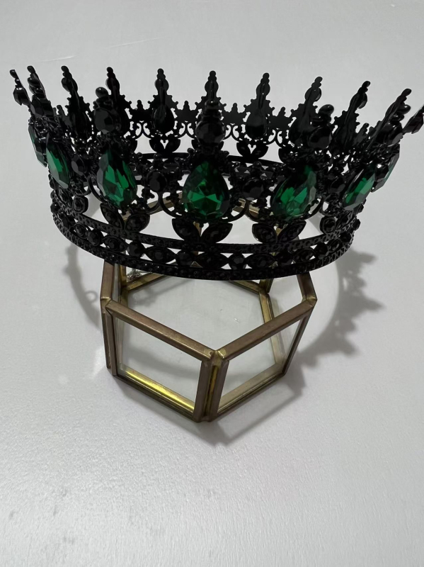 Pruudikroon Pulmatiaara Sünnipäev Täiskasvanute tseremoonia Esitus Lihtsaimalt sobitatav Rhinestones akrüülist juukseaksessuaar Luksuslik ümar kroon