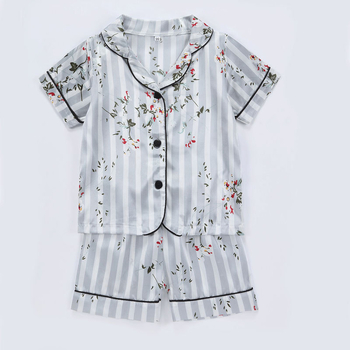 Suvised uued laste armsad trükitud pidžaamad poistele ja tüdrukutele, universaalsed vabaaja stiilis koduriided, lühikeste varrukatega lühikeste pükste komplekt