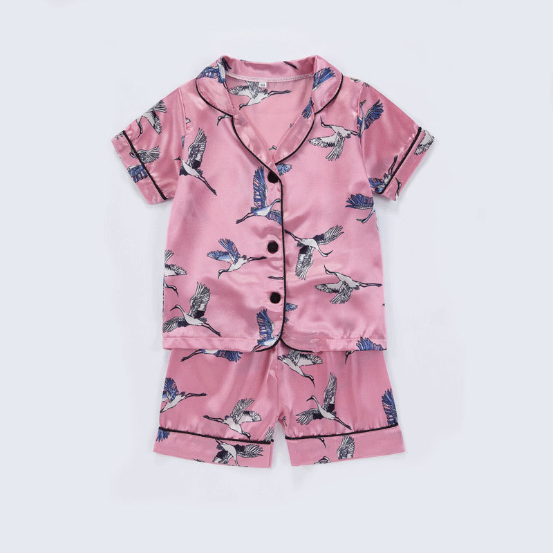 Vasaros nauji vaikiški mieli marginti pižamos berniukams ir mergaitėms, universalūs laisvalaikio stiliaus namų drabužiai, trumpų rankovių šortų komplektas