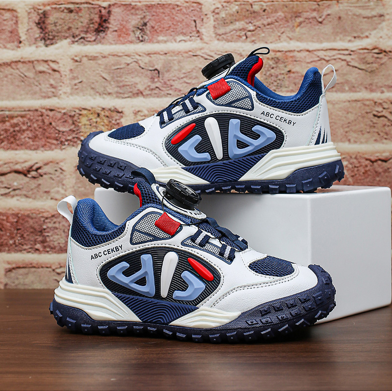 Poiste tossud kevadel ja sügisel lastele pöörleva pandlaga torniga kingad, moodsed jooksujalatsid