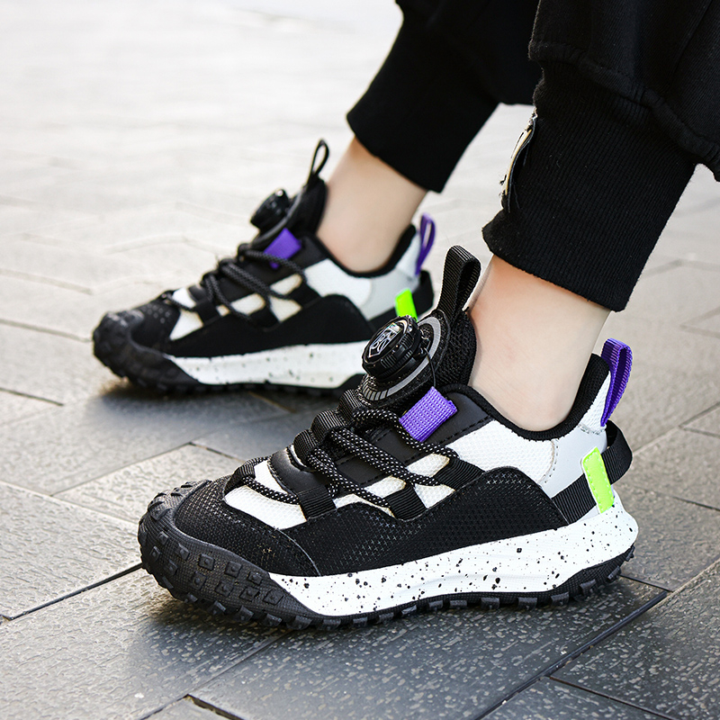 Poiste tossud kevadel ja sügisel lastele pöörleva pandlaga torniga kingad, moodsed jooksujalatsid