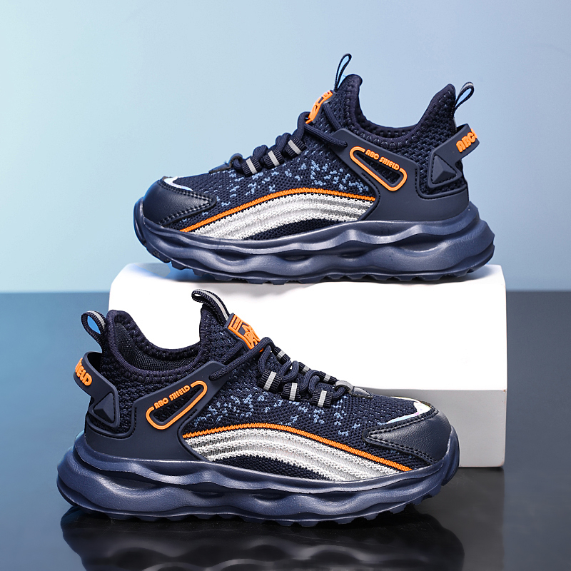 Poiste tossud kevadel ja sügisel lastele pöörleva pandlaga torniga kingad, moodsed jooksujalatsid