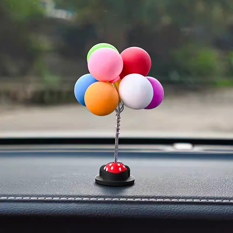 Autokaunistused, animefiguurid, loomingulised seksikad auto keskkonsooli kaunistused, autosalongi aksessuaarid, aroomiteraapia, meestele mõeldud internetikuulsused