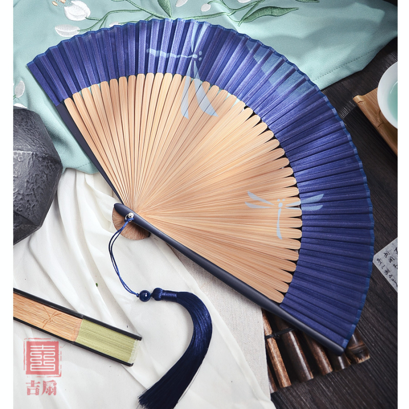 Hele Zhu ühevärviline gradientventilaator Uus hiina hommikukleidi fotograafia rekvisiidid Klassikaline kokkupandav ventilaator Interneti kuulsuste pulmapruut hiina stiilis