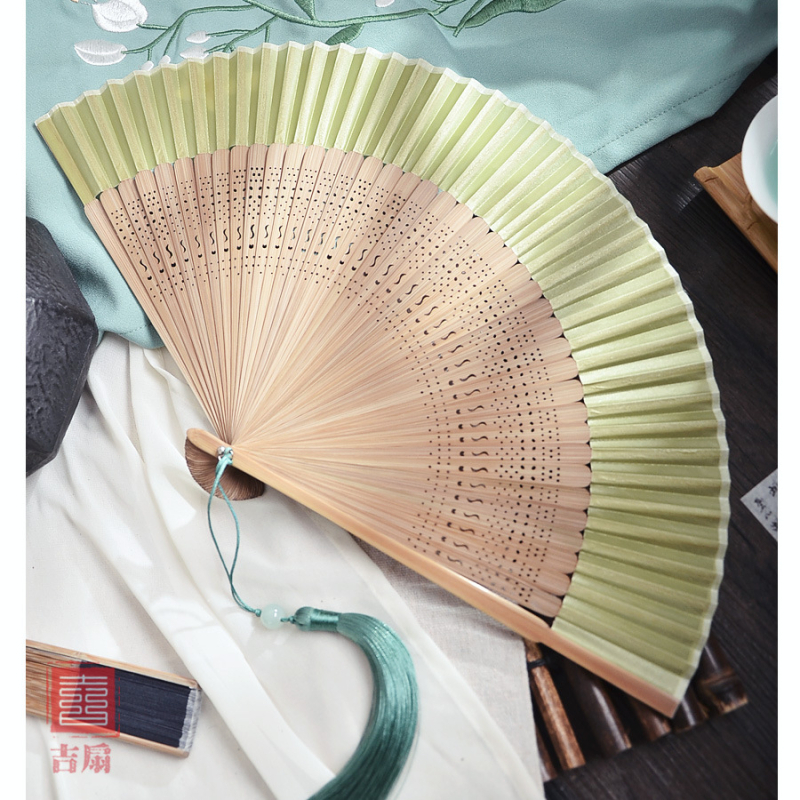 Hele Zhu ühevärviline gradientventilaator Uus hiina hommikukleidi fotograafia rekvisiidid Klassikaline kokkupandav ventilaator Interneti kuulsuste pulmapruut hiina stiilis