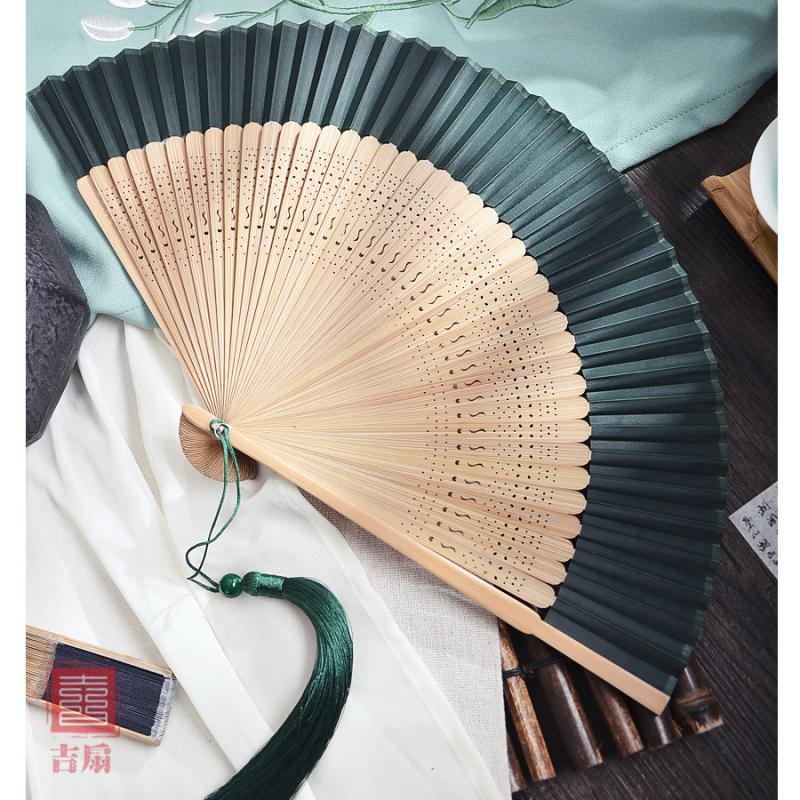 Hele Zhu ühevärviline gradientventilaator Uus hiina hommikukleidi fotograafia rekvisiidid Klassikaline kokkupandav ventilaator Interneti kuulsuste pulmapruut hiina stiilis