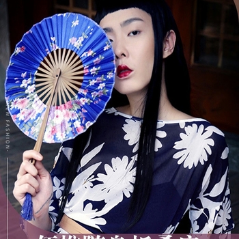 Antiikne väike ümmargune kokkupandav daamide tuuleveski ventilaator Hiina stiilis retro väike ventilaator suvine kingitus kokkupandav ventilaator hulgimüük