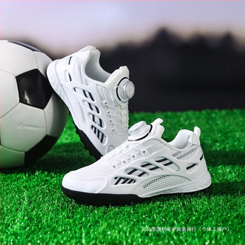 Elpojoši bērnu futbola apavi zēniem, sākumskolas skolēniem, pusaudžiem, atpūtas sportam, meitenēm, nolūzušiem nagiem 2025. gada pavasarim un vasarai