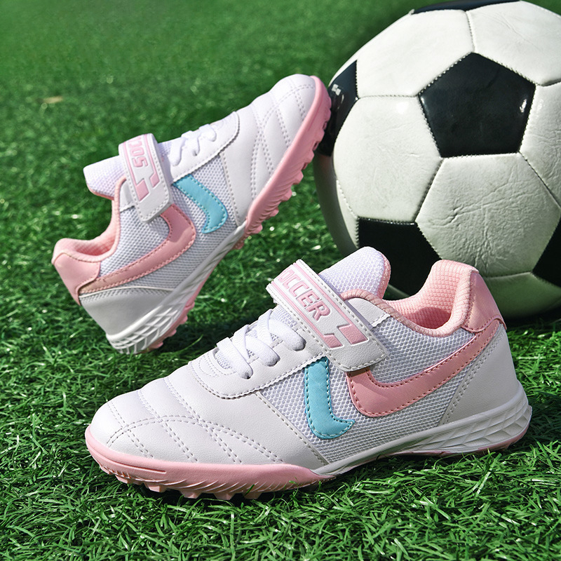 Elpojoši bērnu futbola apavi zēniem, sākumskolas skolēniem, pusaudžiem, atpūtas sportam, meitenēm, nolūzušiem nagiem 2025. gada pavasarim un vasarai