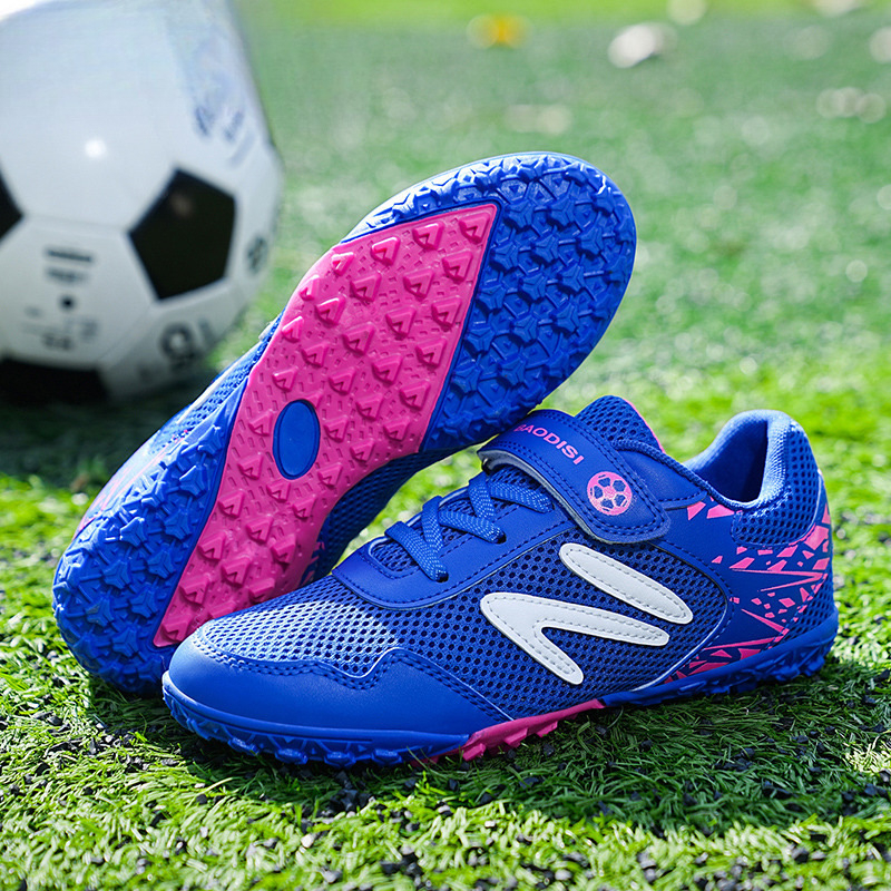 Elpojoši bērnu futbola apavi zēniem, sākumskolas skolēniem, pusaudžiem, atpūtas sportam, meitenēm, nolūzušiem nagiem 2025. gada pavasarim un vasarai