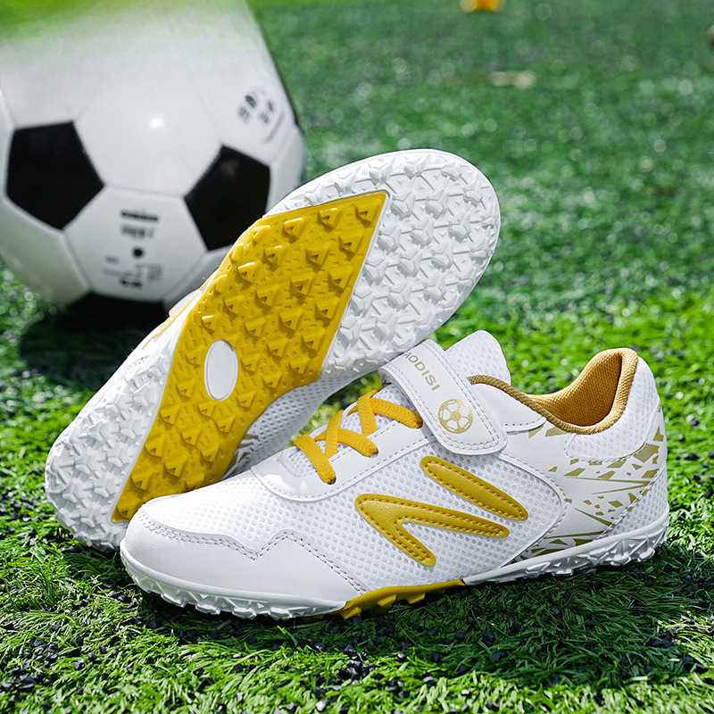 Elpojoši bērnu futbola apavi zēniem, sākumskolas skolēniem, pusaudžiem, atpūtas sportam, meitenēm, nolūzušiem nagiem 2025. gada pavasarim un vasarai