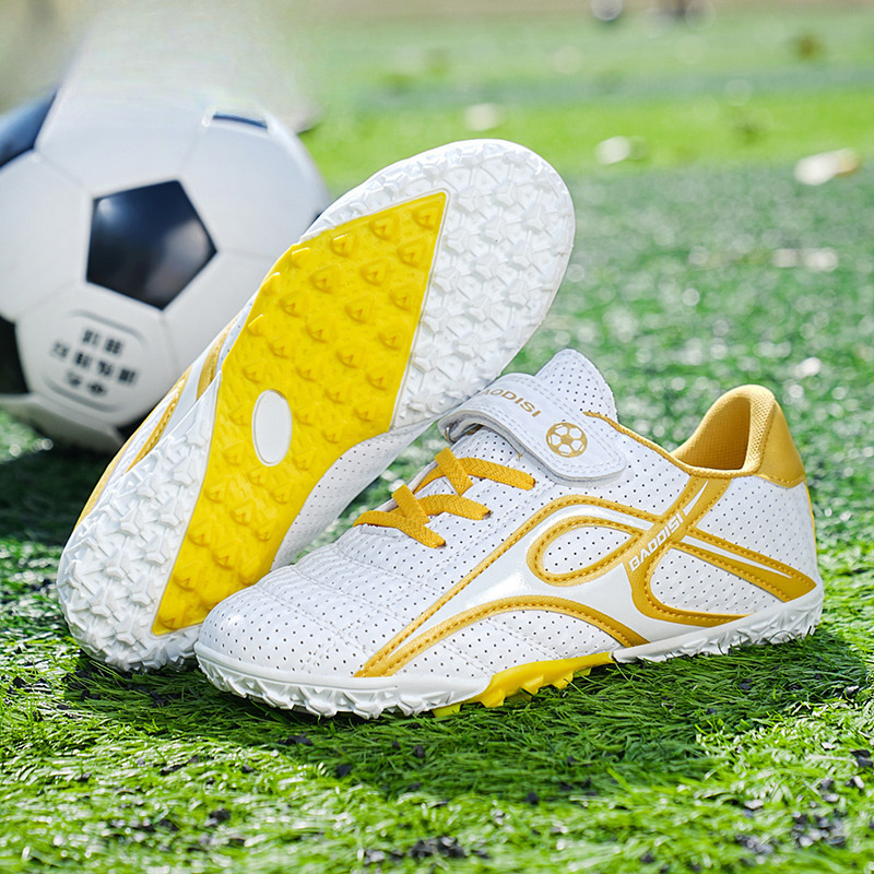 Elpojoši bērnu futbola apavi zēniem, sākumskolas skolēniem, pusaudžiem, atpūtas sportam, meitenēm, nolūzušiem nagiem 2025. gada pavasarim un vasarai