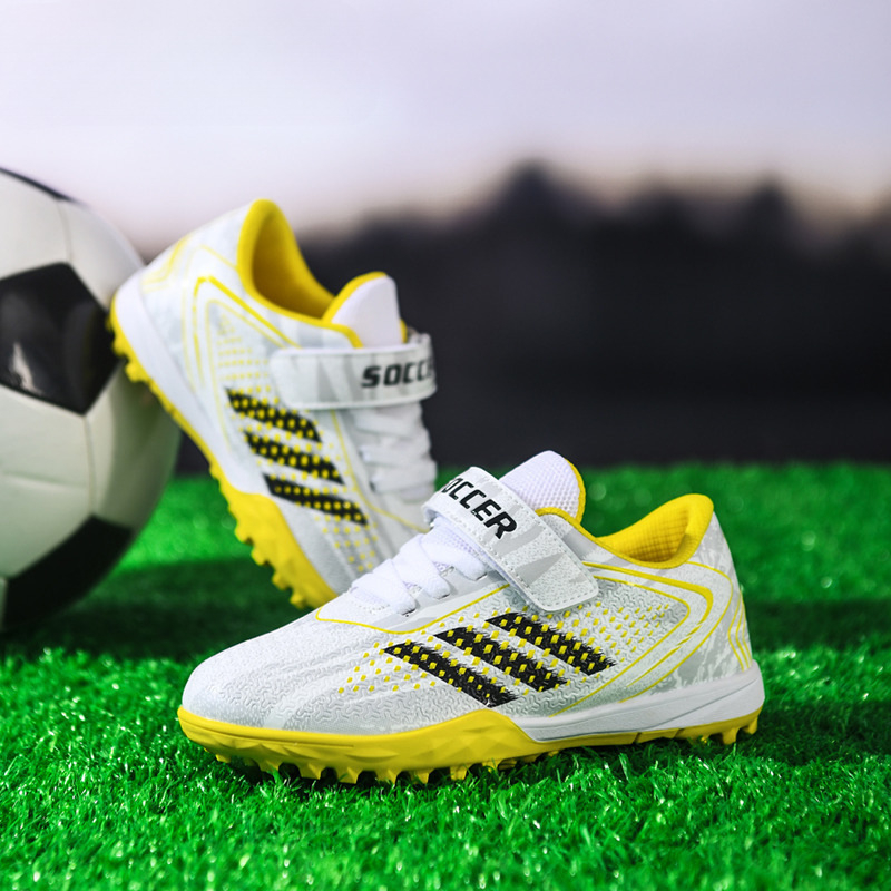 Elpojoši bērnu futbola apavi zēniem, sākumskolas skolēniem, pusaudžiem, atpūtas sportam, meitenēm, nolūzušiem nagiem 2025. gada pavasarim un vasarai