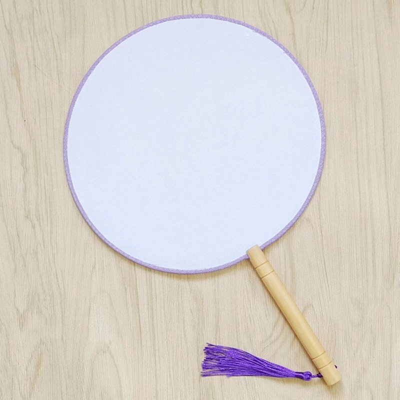 Traditsiooniline ümmargune lehvik tikandiaplikatsiooniga, käeshoitav lillelehvik, lehvikuribid, poolläbipaistev siiditaoline lehvikupind, ärikingitus