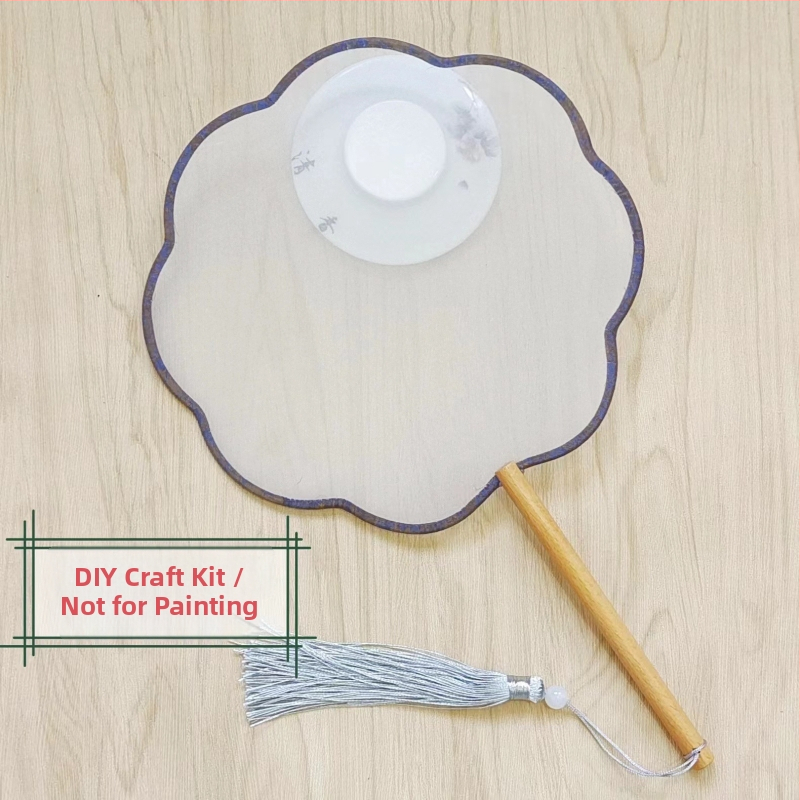 Traditsiooniline ümmargune lehvik tikandiaplikatsiooniga, käeshoitav lillelehvik, lehvikuribid, poolläbipaistev siiditaoline lehvikupind, ärikingitus