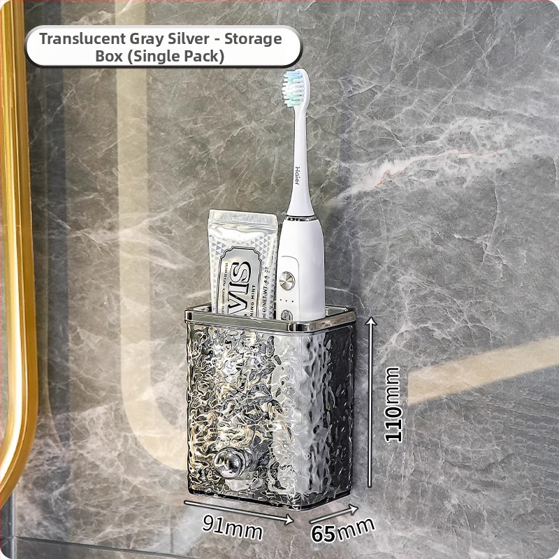 Tualetinis dantų šepetėlis, dantų pasta, šukų stovas, vonios kambarys be skylių, prie sienos tvirtinamas tualetas, praustuvas, skustuvas, supakuotas