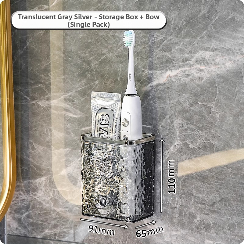 Tualetinis dantų šepetėlis, dantų pasta, šukų stovas, vonios kambarys be skylių, prie sienos tvirtinamas tualetas, praustuvas, skustuvas, supakuotas