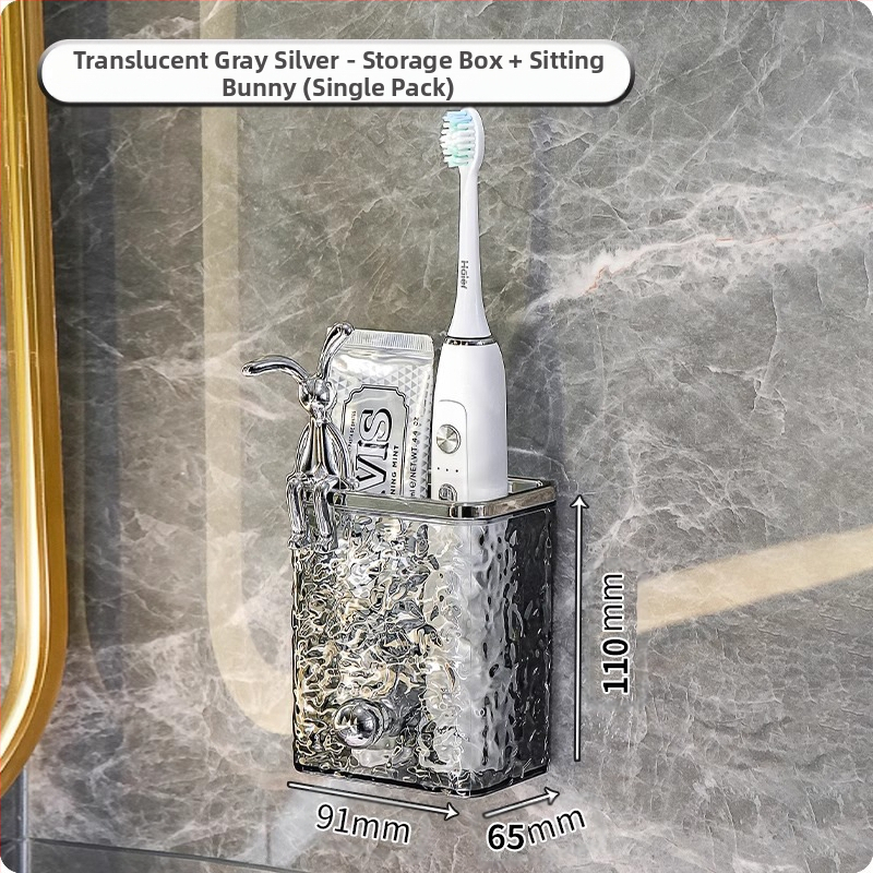 Tualetinis dantų šepetėlis, dantų pasta, šukų stovas, vonios kambarys be skylių, prie sienos tvirtinamas tualetas, praustuvas, skustuvas, supakuotas