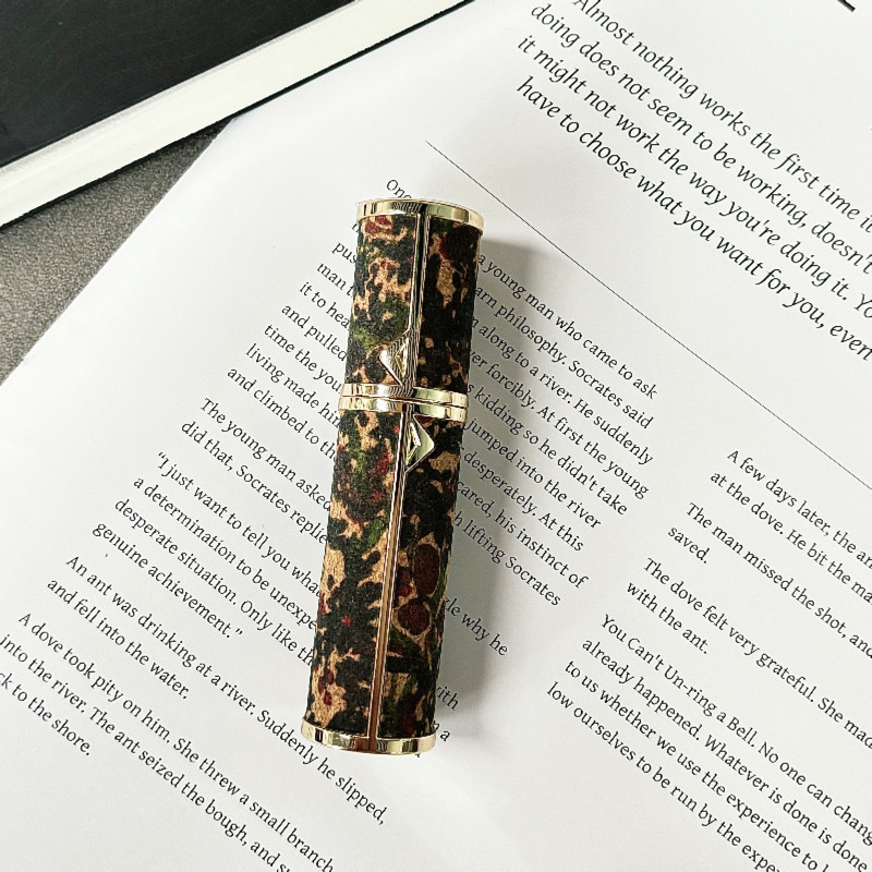 Tipptasemel kaasaskantav miniparfüümipudel, korduvtäidetav parfüümipudel, väike tühi pudel põhjaga, isepumpav pihustuspudel laos