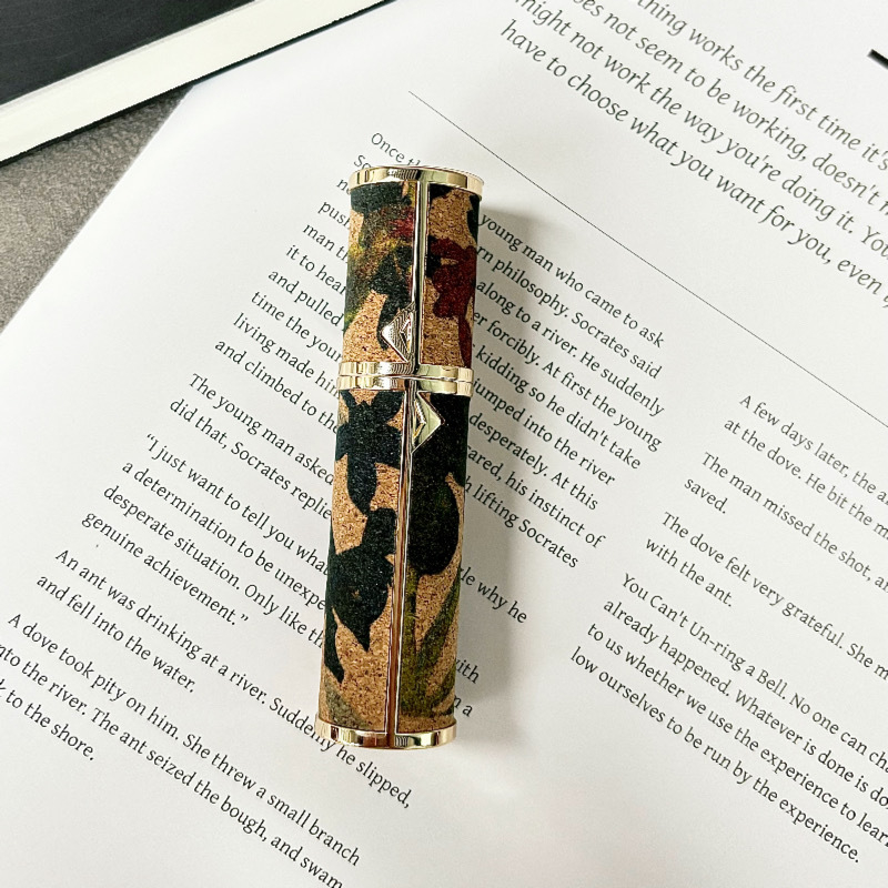 Tipptasemel kaasaskantav miniparfüümipudel, korduvtäidetav parfüümipudel, väike tühi pudel põhjaga, isepumpav pihustuspudel laos