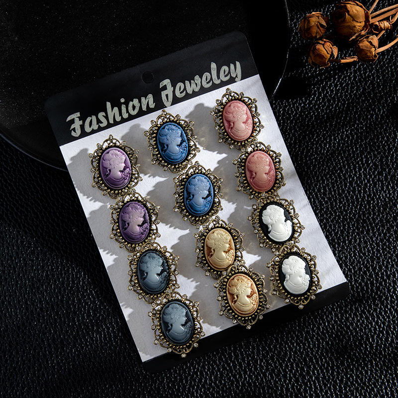 Euroopa ja Ameerika moekaardi väike pross, inkrusteeritud rhinestonesulamist korsett käsitsi lille rõivaaksessuaaride nööpnõelte tootjate hulgimüük