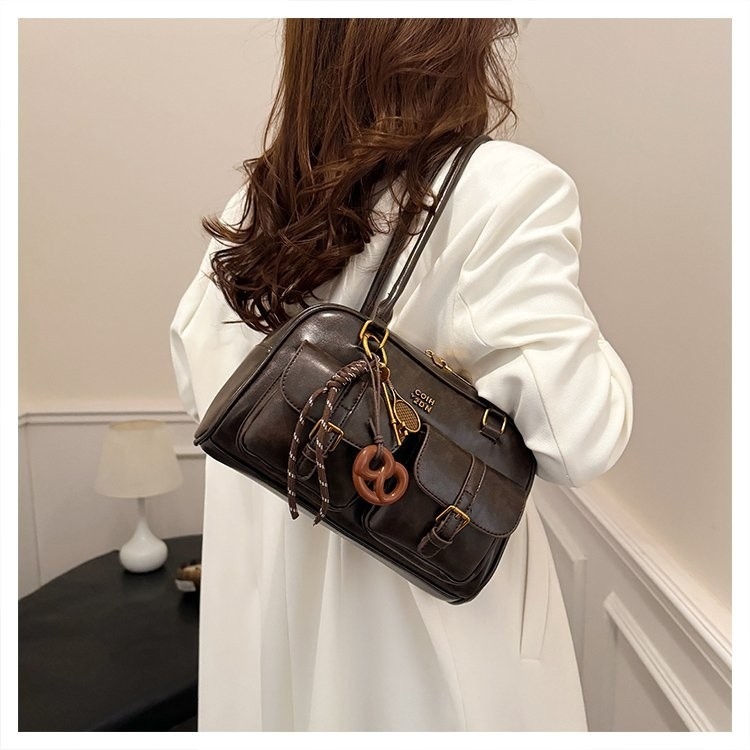 Чанта за рамо от PU материал, голям капацитет, хоризонтална квадратна форма, цип за отваряне, вътрешен джоб с ламиниран цип