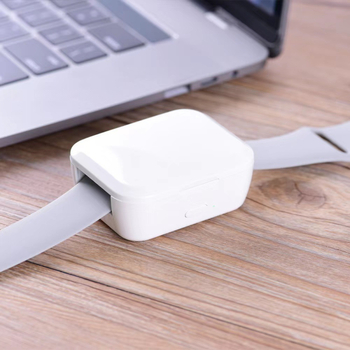 Belaidis universalas įkrovėjas išmaniesiems laikrodžiams su magnetine įkrova, išvesties srovė 900 mA, maksimali išvestinė galia 1 A, universali suderinamumas, kompaktiškas nešiojamas dizainas