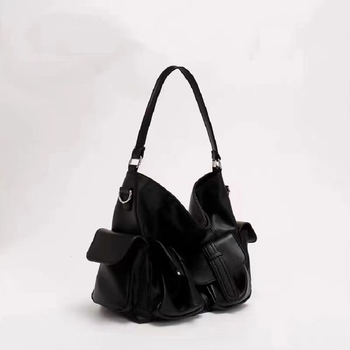 PU Tote táska, uniszex, vödör alakú, cipzáras nyitás és belső cipzáras zseb