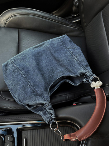 Texturált PU denim tote táska – utcai stílus, 2024 tavasz, mágneszár, puha